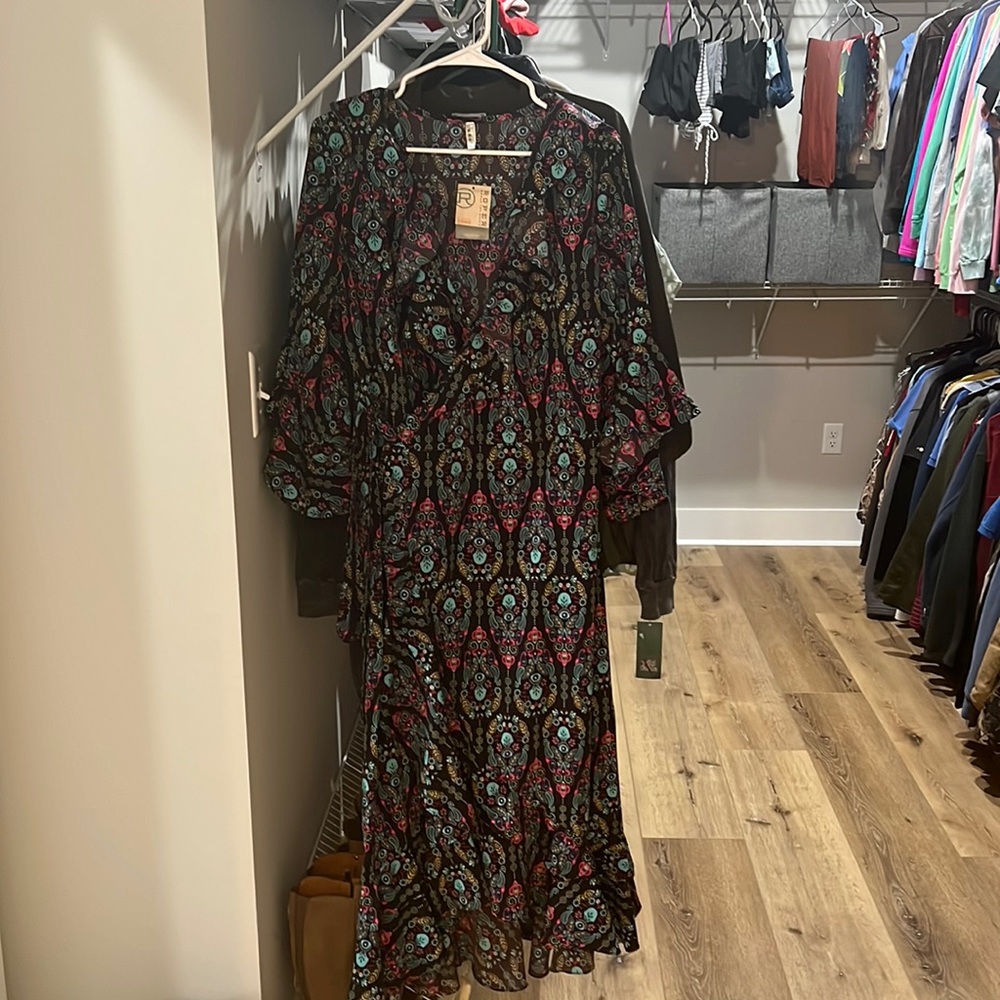 Beautiful wrap around roper drew womens large